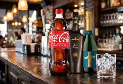 Premios: Coca-Cola, botella de ron y vino champanizado